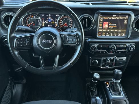 Used 2021 Jeep Wrangler Unlimited Sport image 13