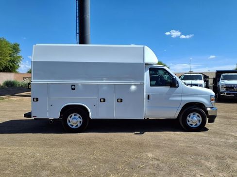 New 2026 Ford E-350 and Econoline 350 Super Duty w/ Power Equipment Group image 3