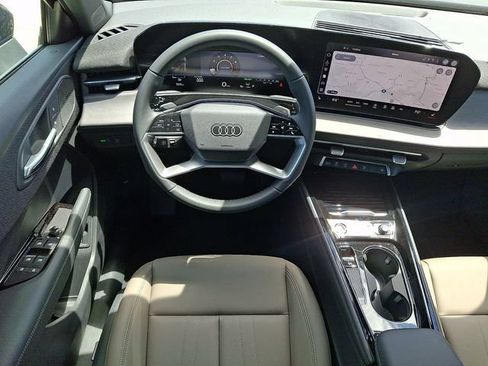 New 2026 Audi Q3 quattro 2.0T AWD/4WD image 7