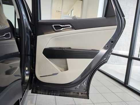 Certified 2024 Kia Sportage EX FWD image 27