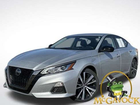 Used 2022 Nissan Altima 2.5 SR image 1