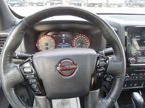 Used 2022 Nissan Frontier PRO-4X AWD/4WD image 33