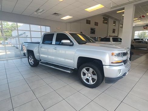 Used 2017 Chevrolet Silverado 1500 LT w/ All Star Edition AWD/4WD image 2