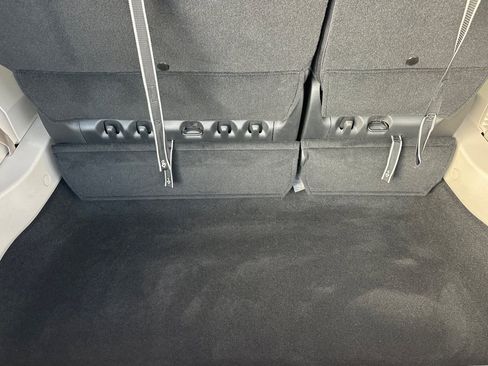 Used 2022 Chrysler Pacifica Touring-L image 18