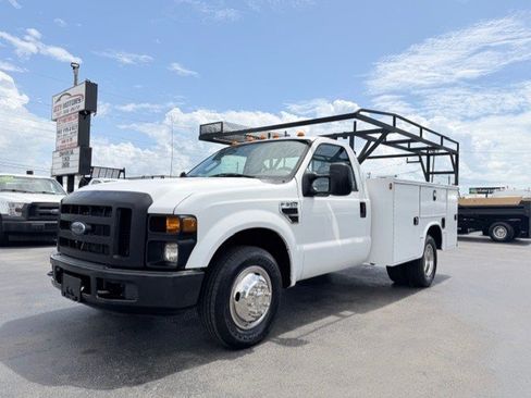 Used 2008 Ford F350 XL image 1