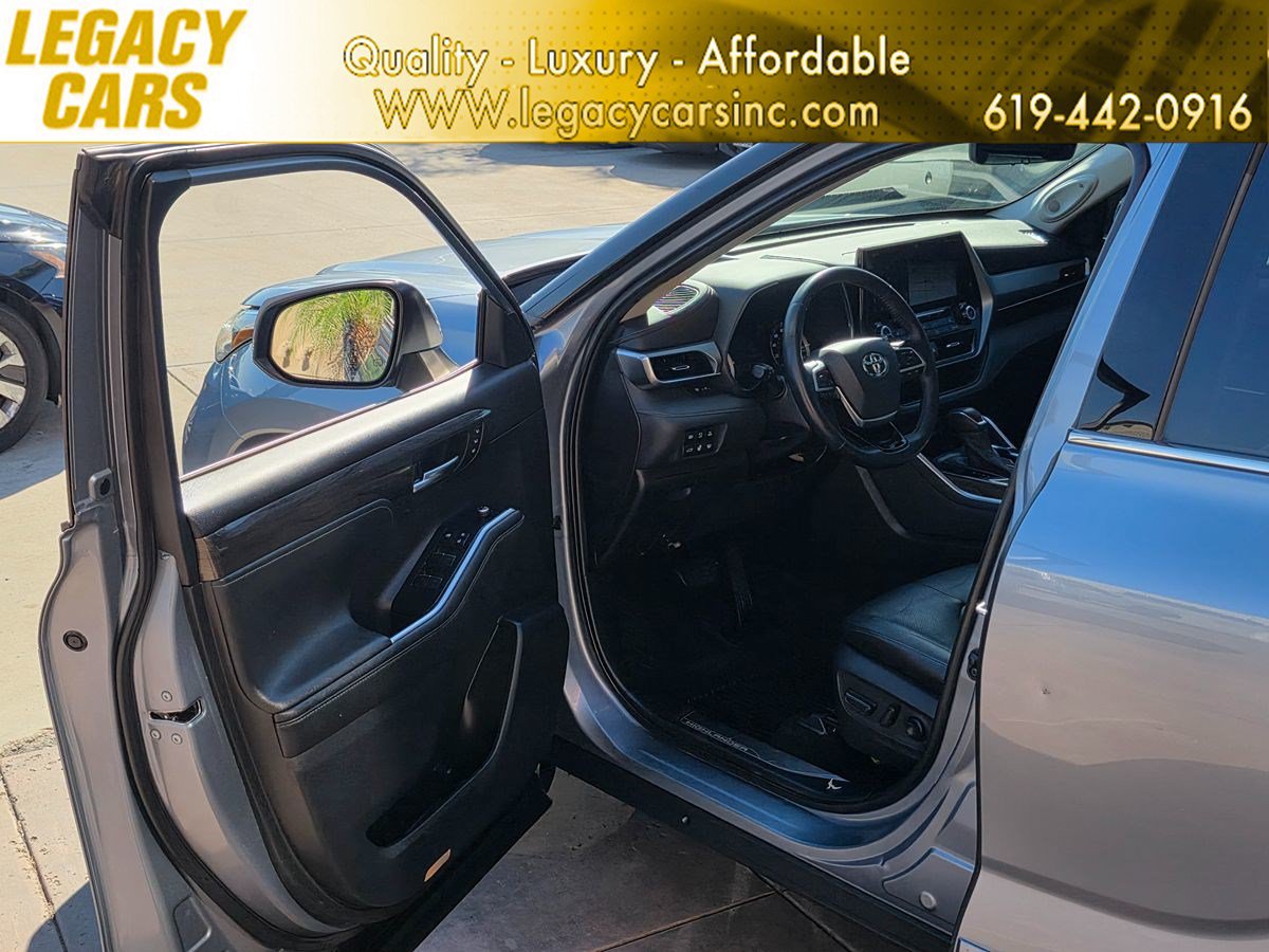 Used 2021 Toyota Highlander Platinum AWD/4WD image 57