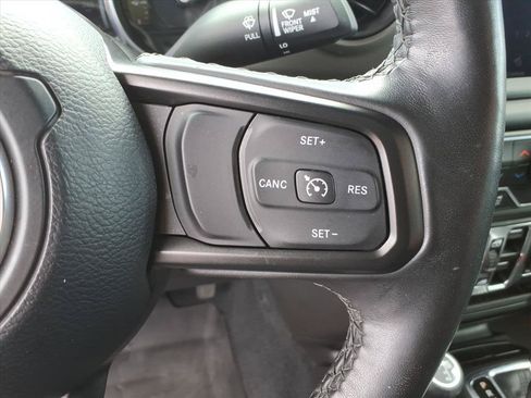 Used 2023 Jeep Wrangler Unlimited w/ Cold Weather Group AWD/4WD image 26