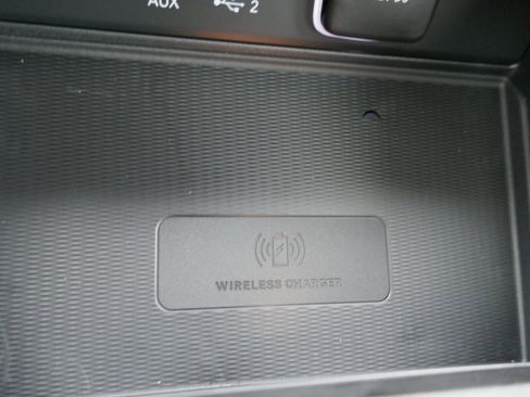 New 2025 Jeep Grand Cherokee Altitude image 19