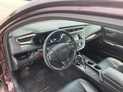 Used 2013 Toyota Avalon XLE Touring FWD image 22