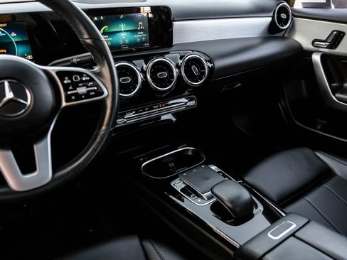 Used 2019 Mercedes-Benz A 220 4MATIC image 27