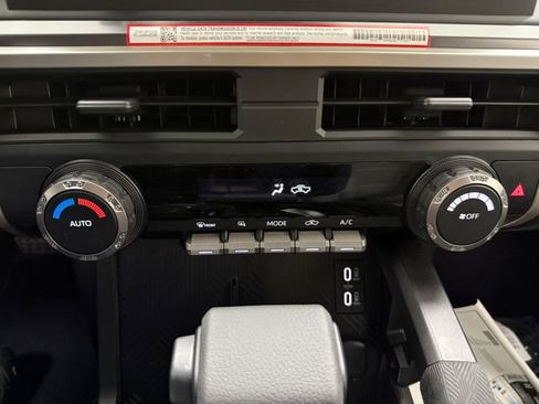 New 2026 Toyota Tacoma TRD Off-Road AWD/4WD image 19