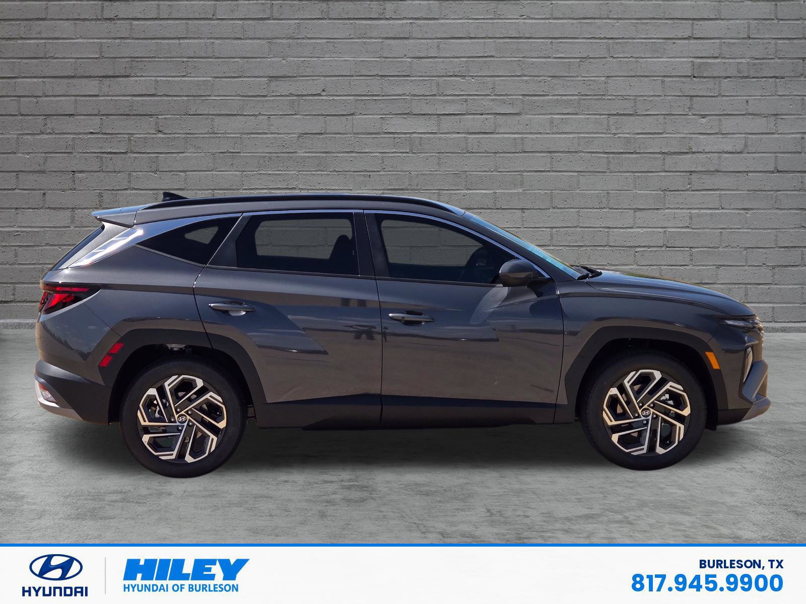 New 2026 Hyundai Tucson SEL Plus w/ Tow & Go Package FWD image 3