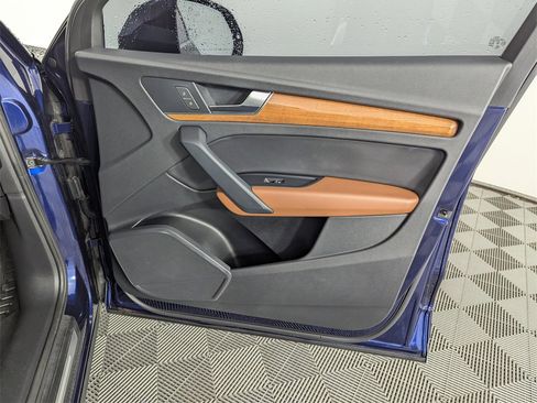 Used 2021 Audi Q5 2.0T Premium w/ Convenience Package image 37