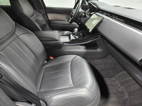 Used 2025 Land Rover Range Rover Sport SE image 55