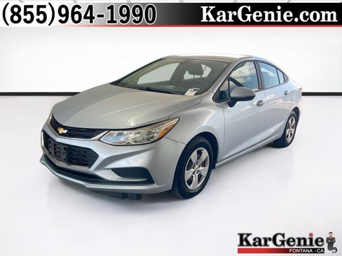 Used 2017 Chevrolet Cruze LS FWD image 1