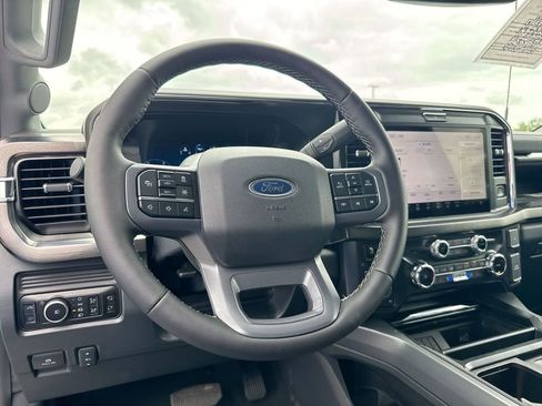 Used 2026 Ford F450 Lariat w/ Lariat Premium Package AWD/4WD image 11