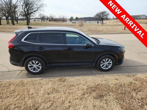Used 2025 Honda CR-V LX image 2
