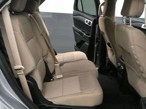 Used 2021 Ford Explorer 4WD image 11