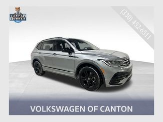 Certified 2023 Volkswagen Tiguan SE R-Line video 1