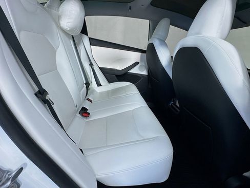 Used 2025 Tesla Model 3 Long Range image 22