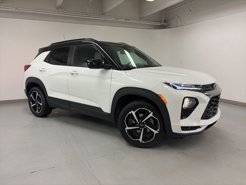 Used 2023 Chevrolet TrailBlazer RS w/ Convenience Package AWD/4WD image 8