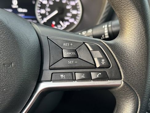 Certified 2023 Nissan Sentra SV image 39