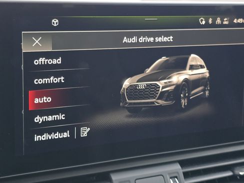 Used 2023 Audi Q5 2.0T Prestige w/ Prestige Package image 25