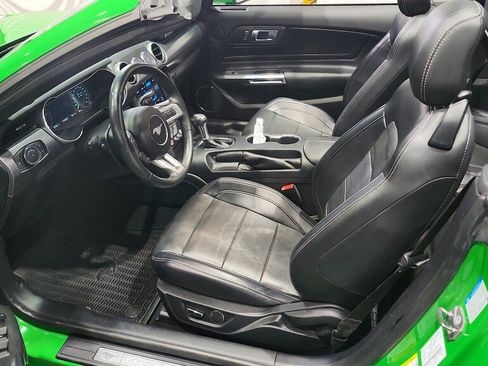 Used 2019 Ford Mustang GT Premium w/ GT Performance Package RWD image 23