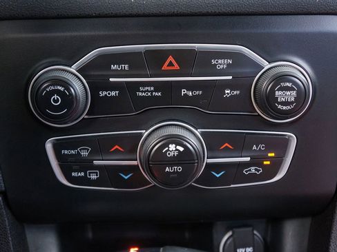 Used 2019 Dodge Charger GT image 40