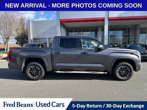 Used 2022 Toyota Tundra SR5 image 3