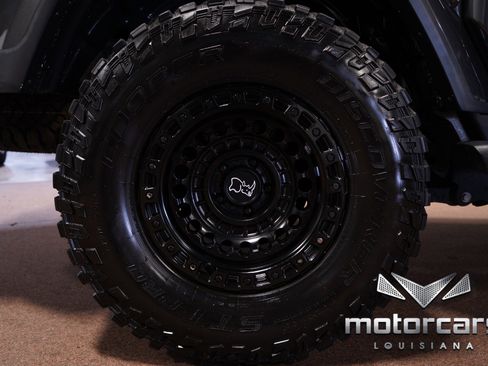 Used 2020 Jeep Gladiator Overland image 23