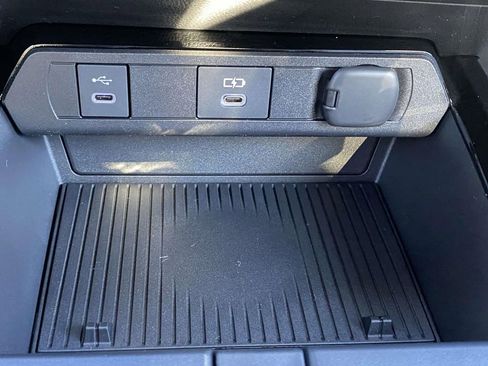 New 2026 Toyota Prius Limited image 39