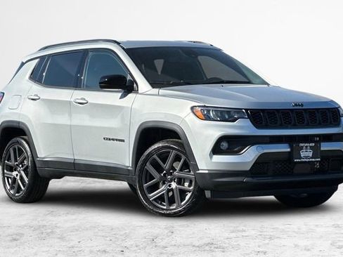 New 2026 Jeep Compass Latitude image 2