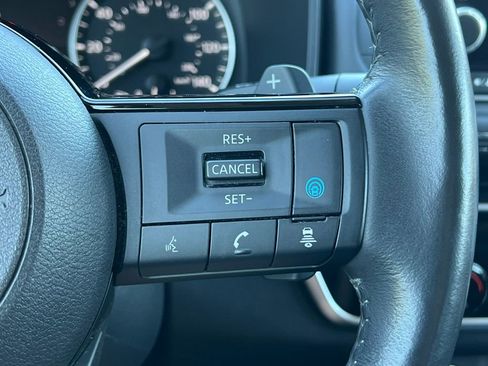 Used 2023 Nissan Rogue SV w/ SV Premium Package AWD/4WD image 21