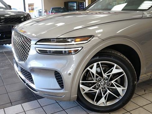 Used 2022 Genesis GV70 2.5T w/ Advanced Package image 22