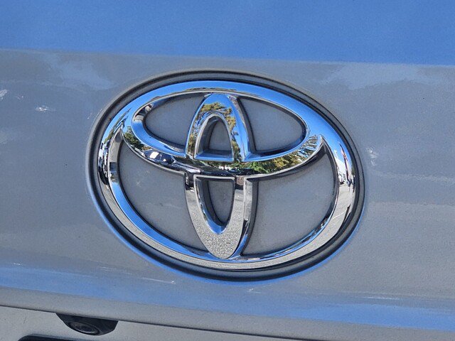 Certified 2020 Toyota Highlander L AWD/4WD image 32