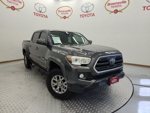 Certified 2019 Toyota Tacoma SR5 image 1