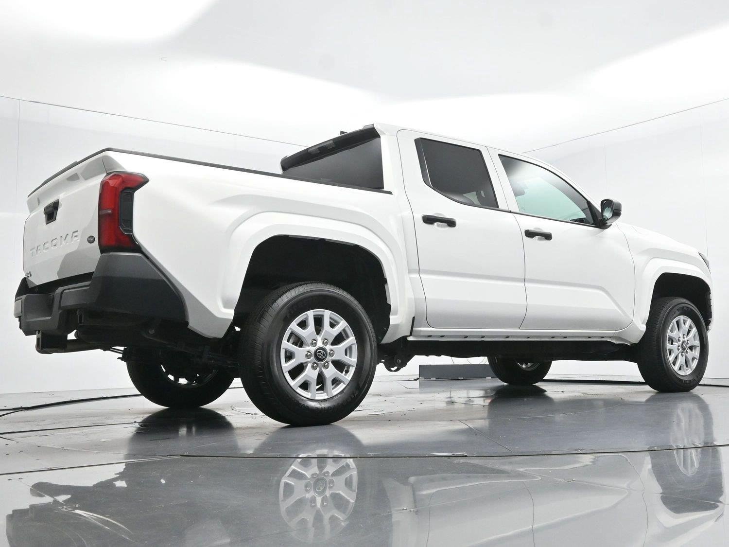 Used 2024 Toyota Tacoma SR AWD/4WD image 51