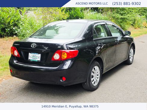 Used 2010 Toyota Corolla LE FWD image 5