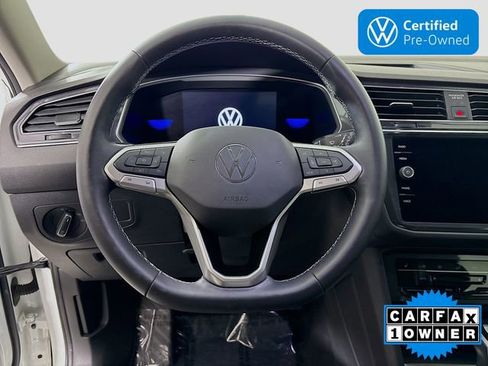 Used 2022 Volkswagen Tiguan SE image 12