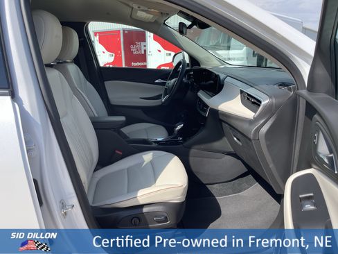 Certified 2025 Buick Encore GX Avenir w/ Avenir Technology Package image 8