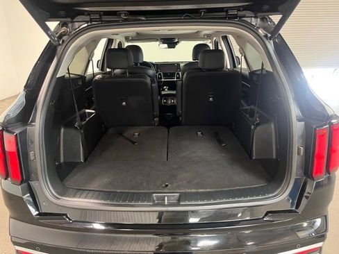 Used 2021 Kia Sorento SX image 16
