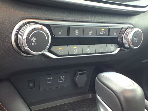 Used 2023 Nissan Altima 2.5 SR w/ SR Premium Package FWD image 14