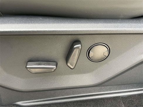 Used 2025 Ford Expedition Active image 19