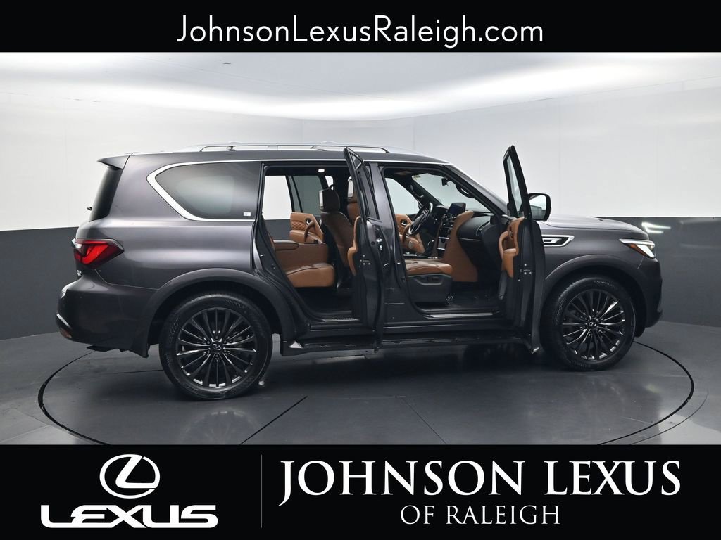 Used 2023 INFINITI QX80 Sensory w/ All-Season Package AWD/4WD image 33