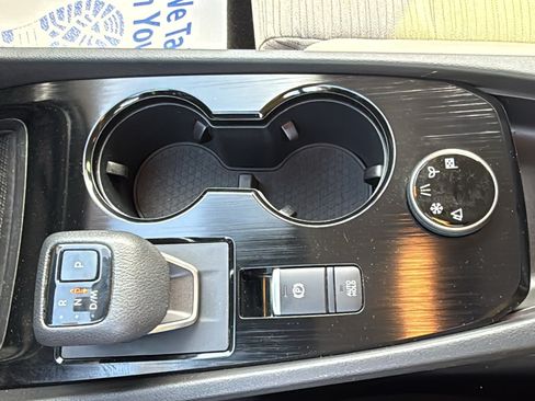Certified 2023 Nissan Rogue SV AWD/4WD image 17