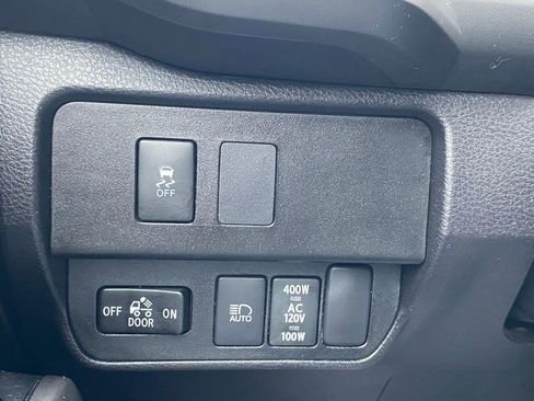 Used 2022 Toyota Tacoma TRD Off-Road image 26