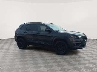 Used 2022 Jeep Cherokee Latitude video 2
