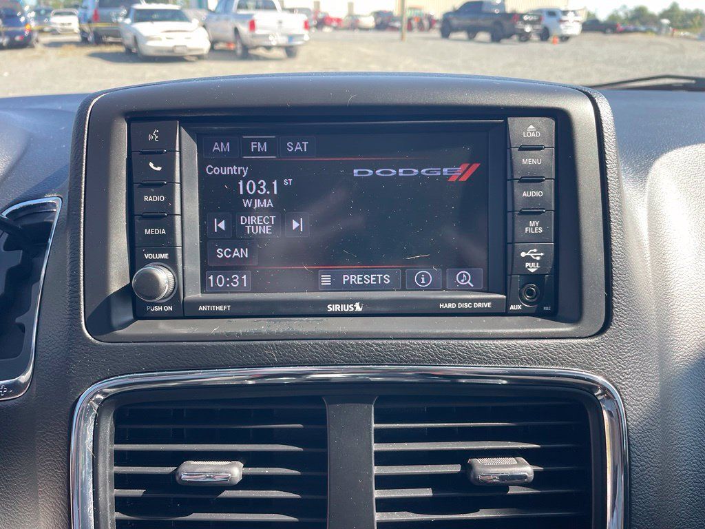 Used 2019 Dodge Grand Caravan SE w/ UConnect Hands-Free Group FWD image 23