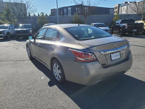 Used 2015 Nissan Altima 2.5 S w/ Power Driver Seat Package image 8